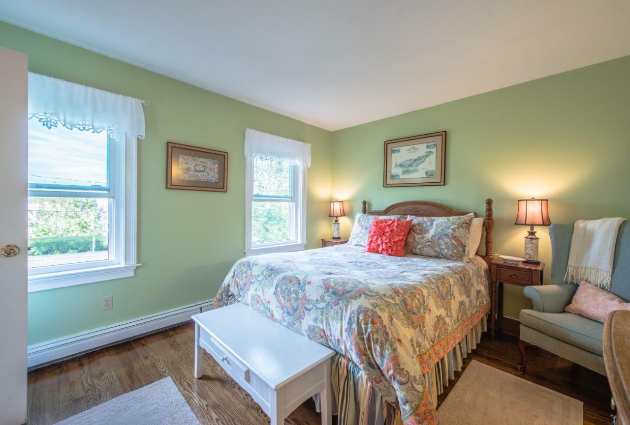 Above The Bay At Thornton Adams House Bed and Breakfast Plymouth Esterno foto