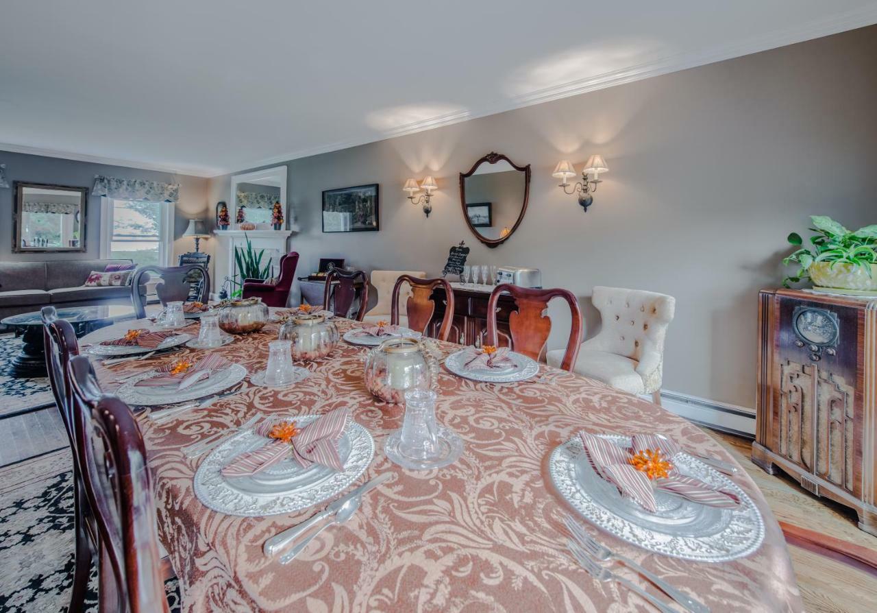 Above The Bay At Thornton Adams House Bed and Breakfast Plymouth Esterno foto